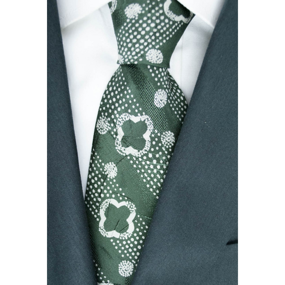 Corbata Verde Con Pequeños Diseños En Blanco - 100% Pura Seda