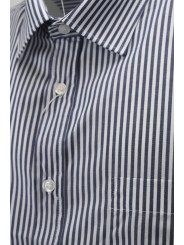 Klassisches Herrenhemd mit dunkelblauen Streifen auf weißem Grund - Spreizkragen
