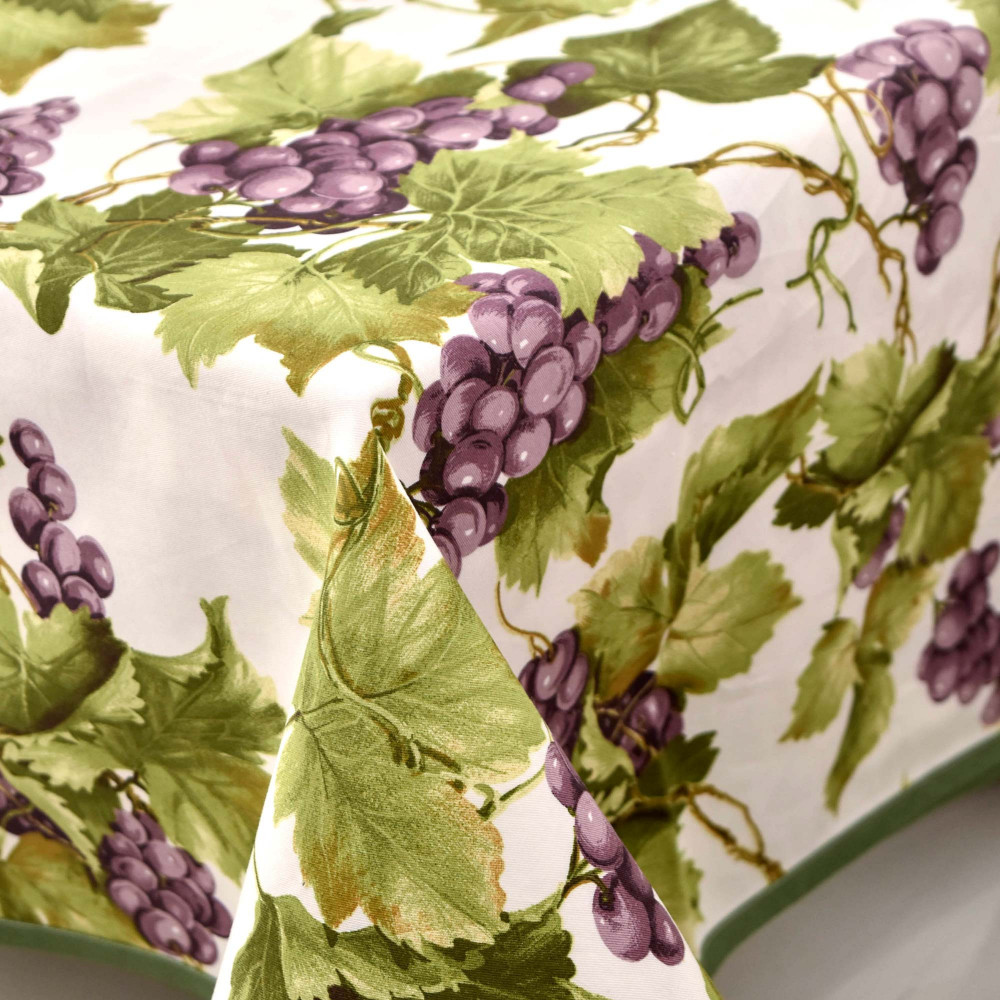 Tablecloths Printed Exclusive Designs Satin Cotton grapes and vine shoots